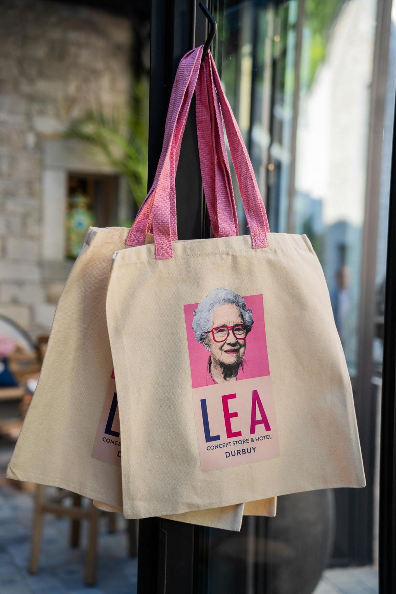 Hotel Lea - Maison Caerdinael 더뷔 외부 사진